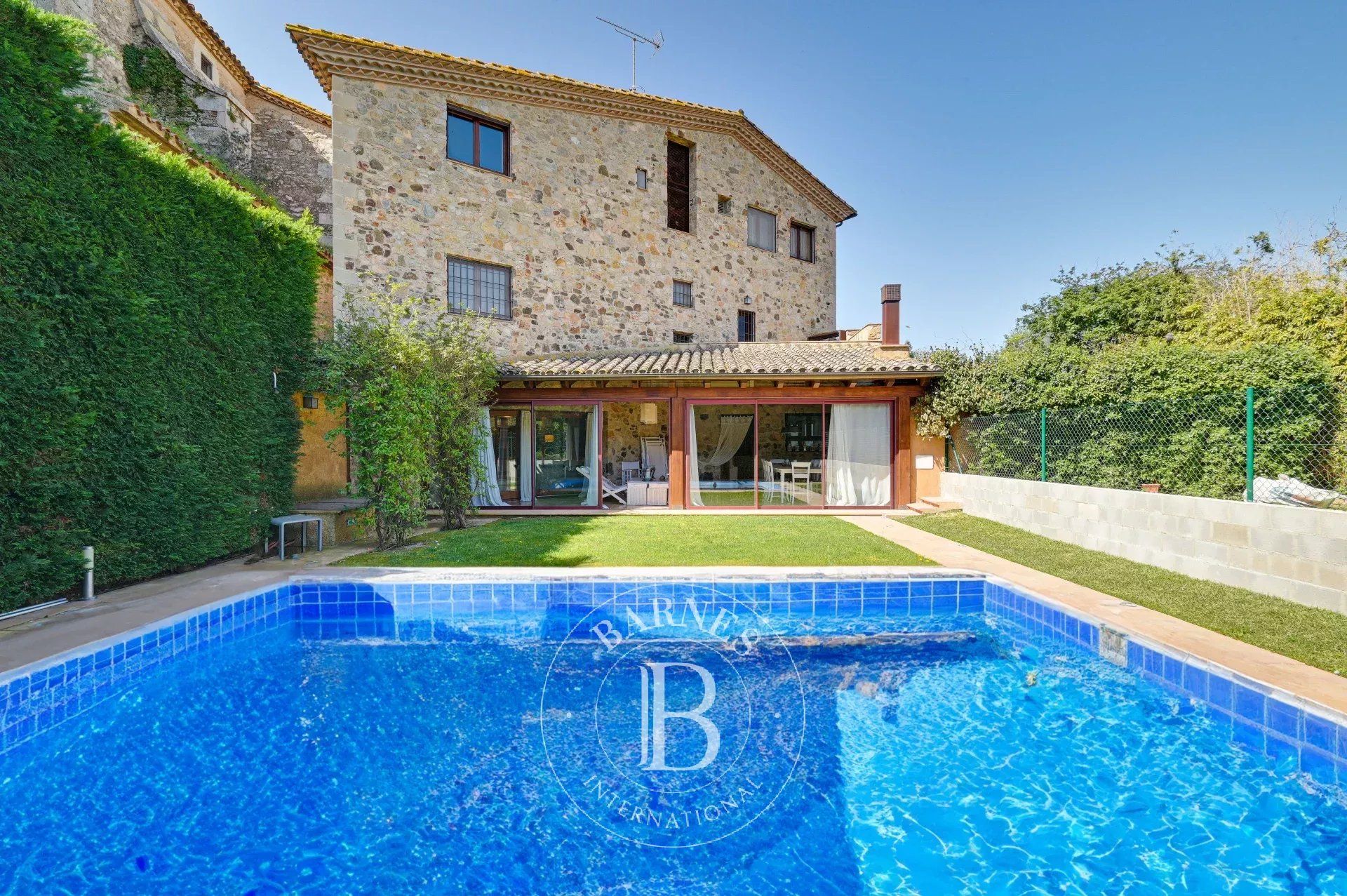 Exterior view of Country house for sale in Torrent (Girona)  with Private garden, Terrace and Swimming Pool
