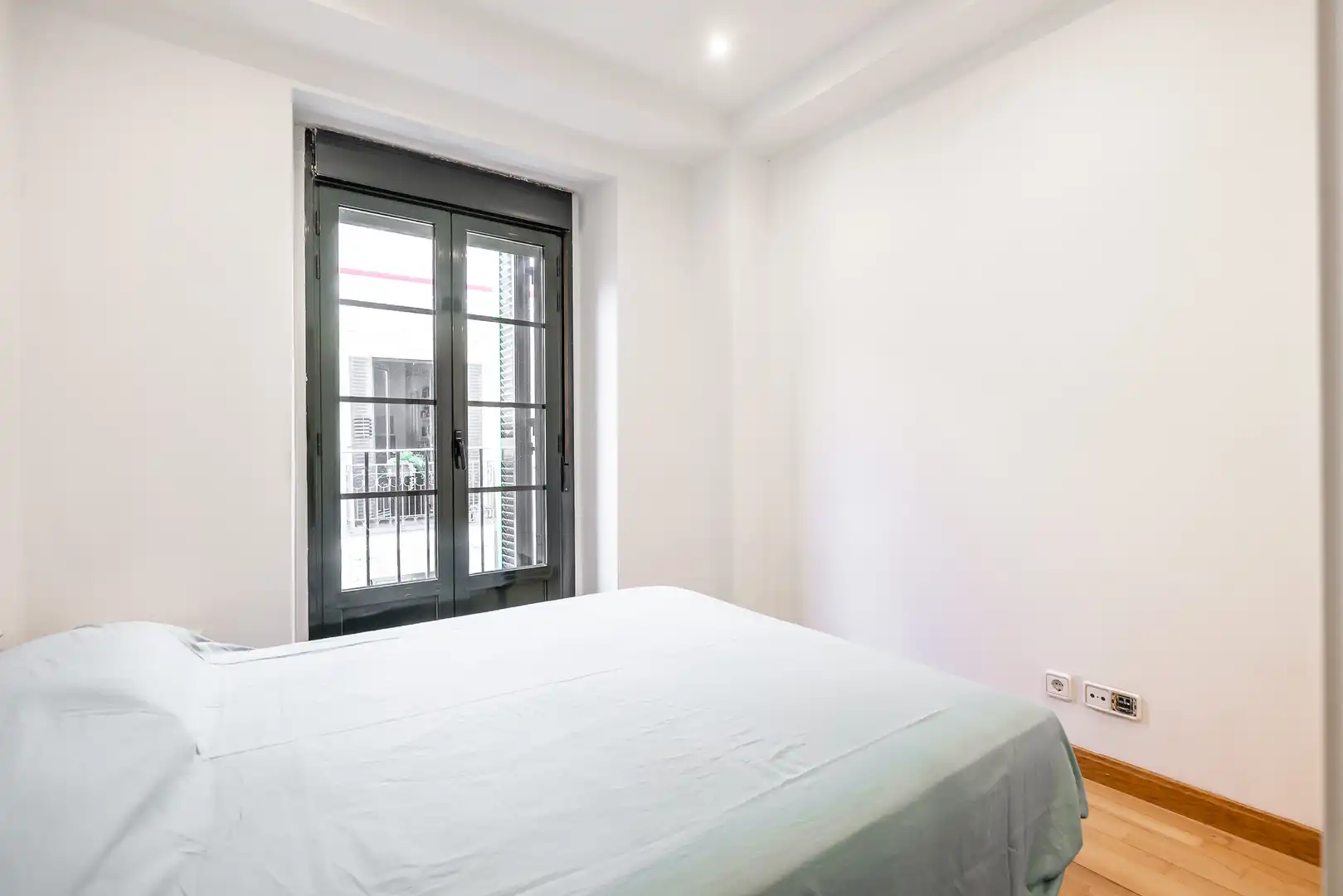 Flat with terrace for sale in Calle SAN ISIDRO LABRADOR, imagen 2