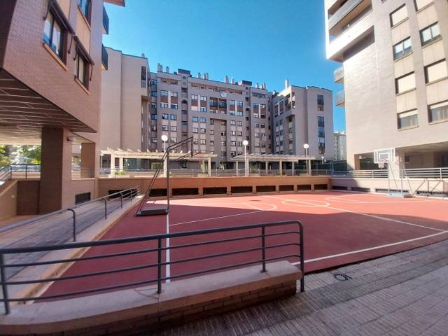 Piso en Venta en Calle de Juan de Valladolid, 19 en Parquesol