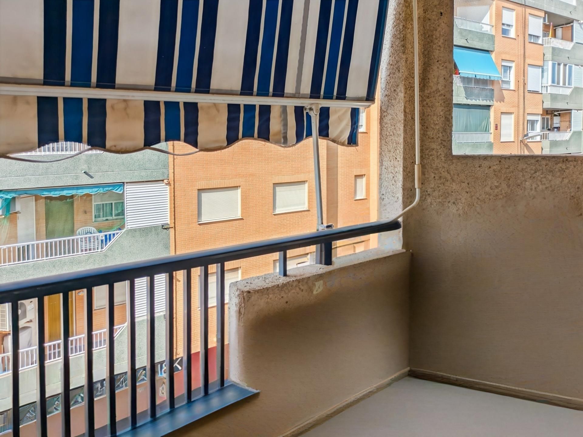 Terrassa de Pis en venda en Sagunto / Sagunt amb Aire condicionat, Calefacció i Balcó