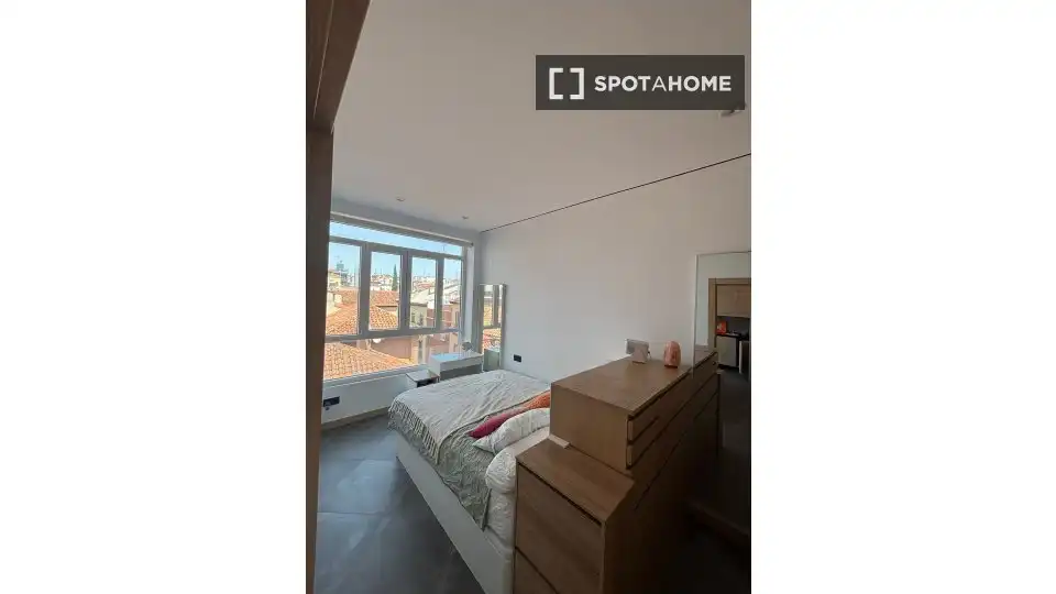 Habitación de Apartamento para compartir en Madrid con Aire acondicionado, Calefacción y Terraza