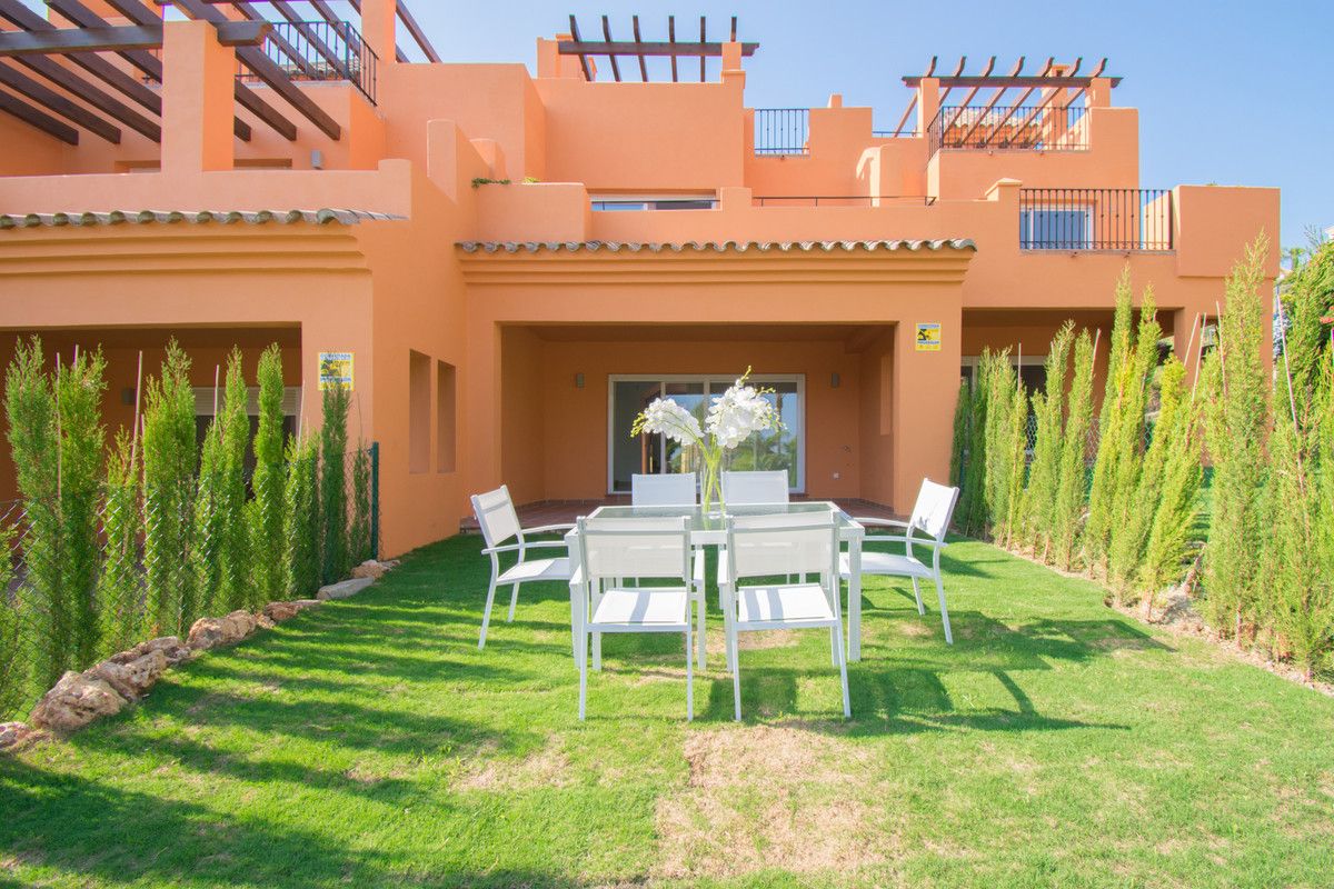 Single-family semi-detached to rent in El Paraíso