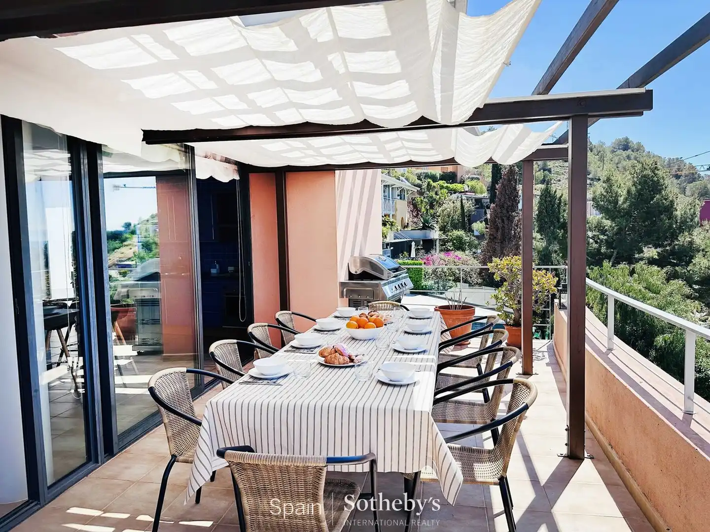 Terrassa de Casa o xalet en venda en Sitges amb Aire condicionat, Calefacció i Jardí privat