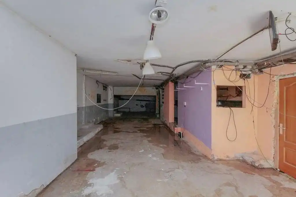 Gewerbefläche zum Verkauf in Carrer de Llorens i Barba 45, imagen 8