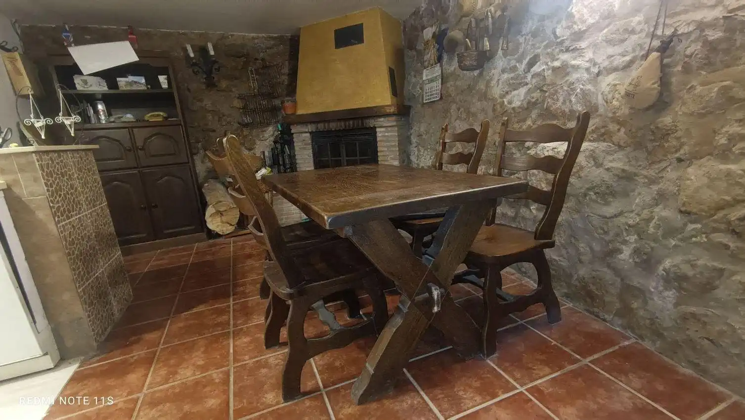 Menjador de Finca rústica en venda en Oña amb Calefacció, Jardí privat i Moblat