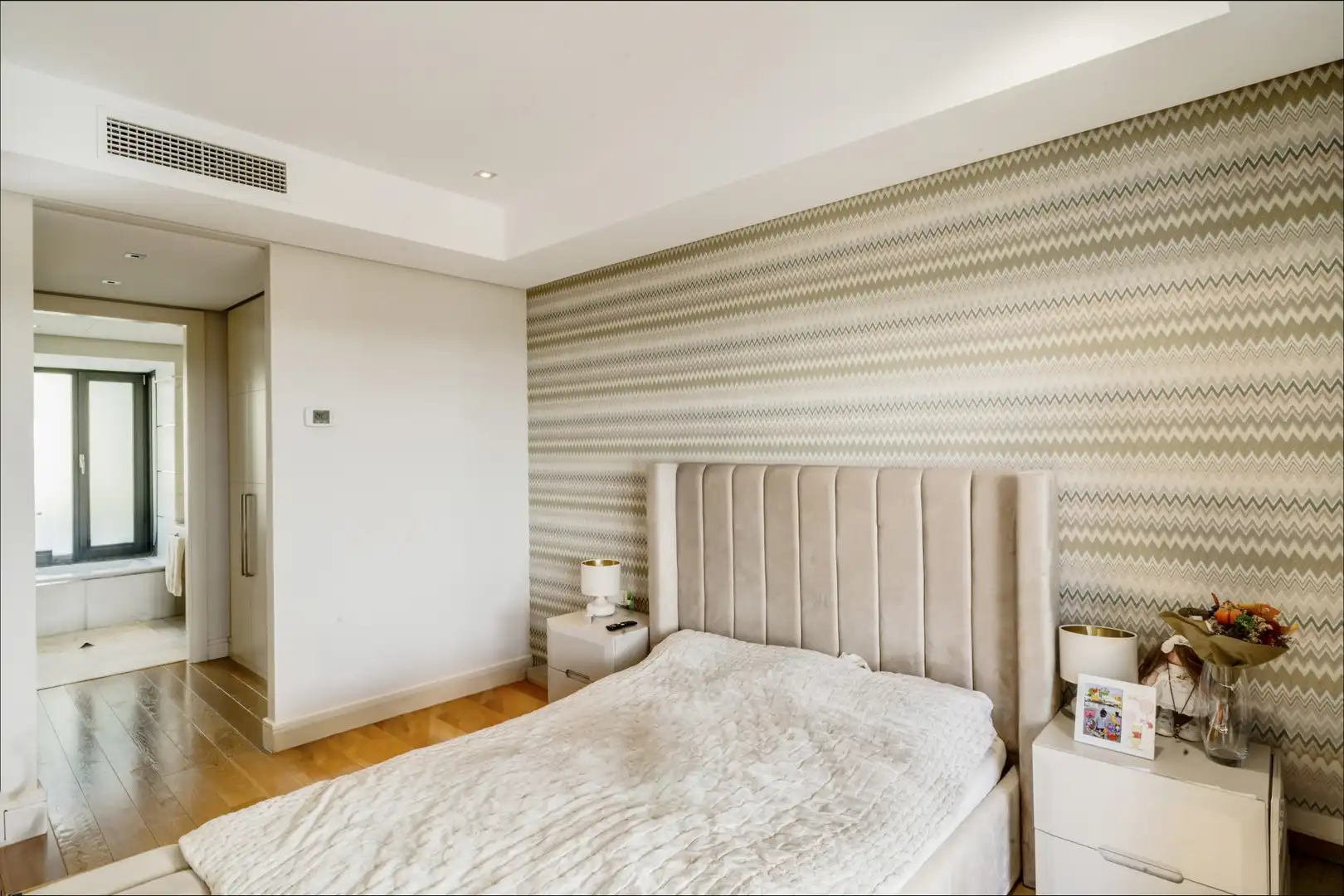 Casa con piscina en venta en Milla de Oro, imagen 12