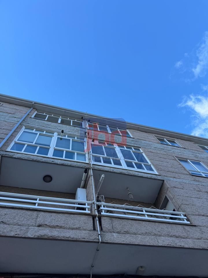 Vista exterior de Pis en venda en Xinzo de Limia amb Calefacció i Traster