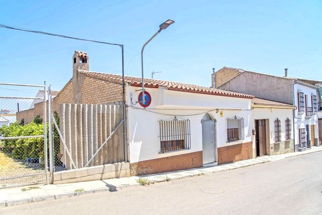 Exterior view of Single-family semi-detached for sale in Martín de la Jara