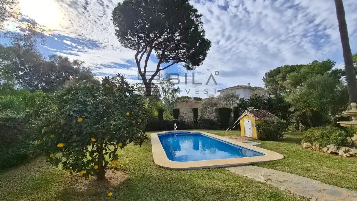 Jardí de Casa adosada en venda en Mijas amb Aire condicionat, Terrassa i Piscina