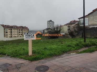 Wohnbaugrundstück zum Verkauf in O Carballiño