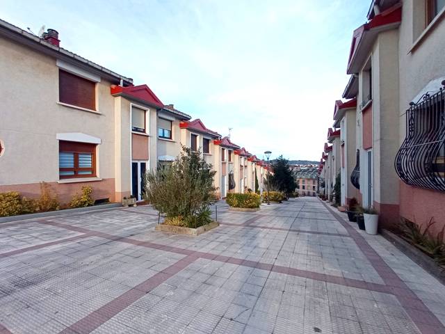 Casa adosada en Venta en Iparraguirre Kalea en Azken Portu - Behobia