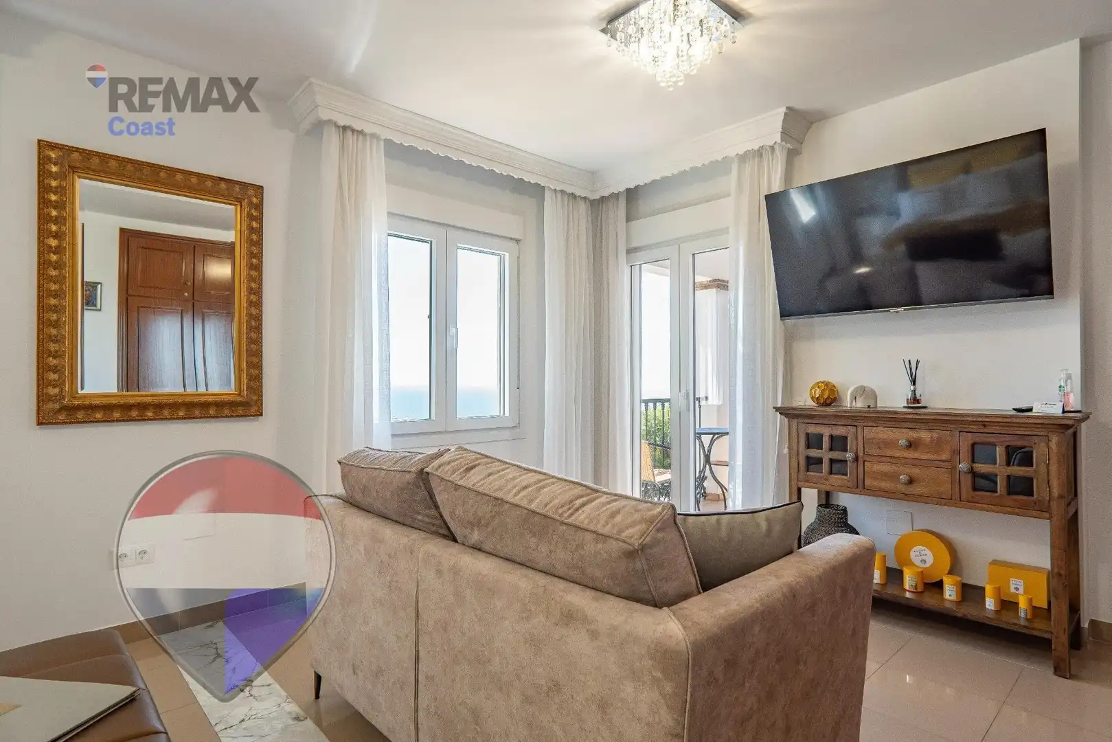 Sala de estar de Casa o chalet en venta en Rincón de la Victoria con Aire acondicionado, Calefacción y Jardín privado