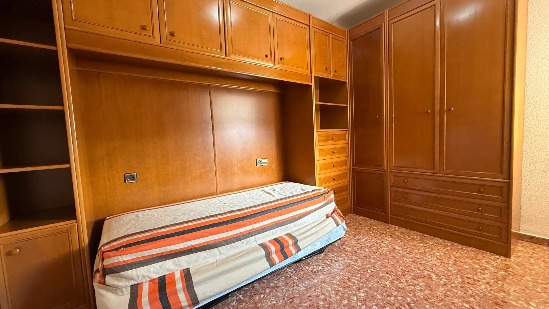 Habitación de Piso de alquiler en Albacete con Aire acondicionado, Calefacción y Terraza