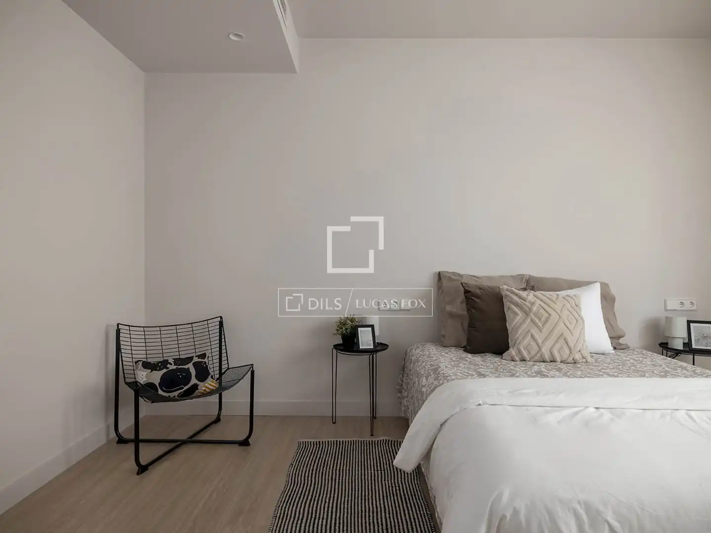 Habitación de Piso en venta en Barcelona con Aire acondicionado, Calefacción y Jardín privado