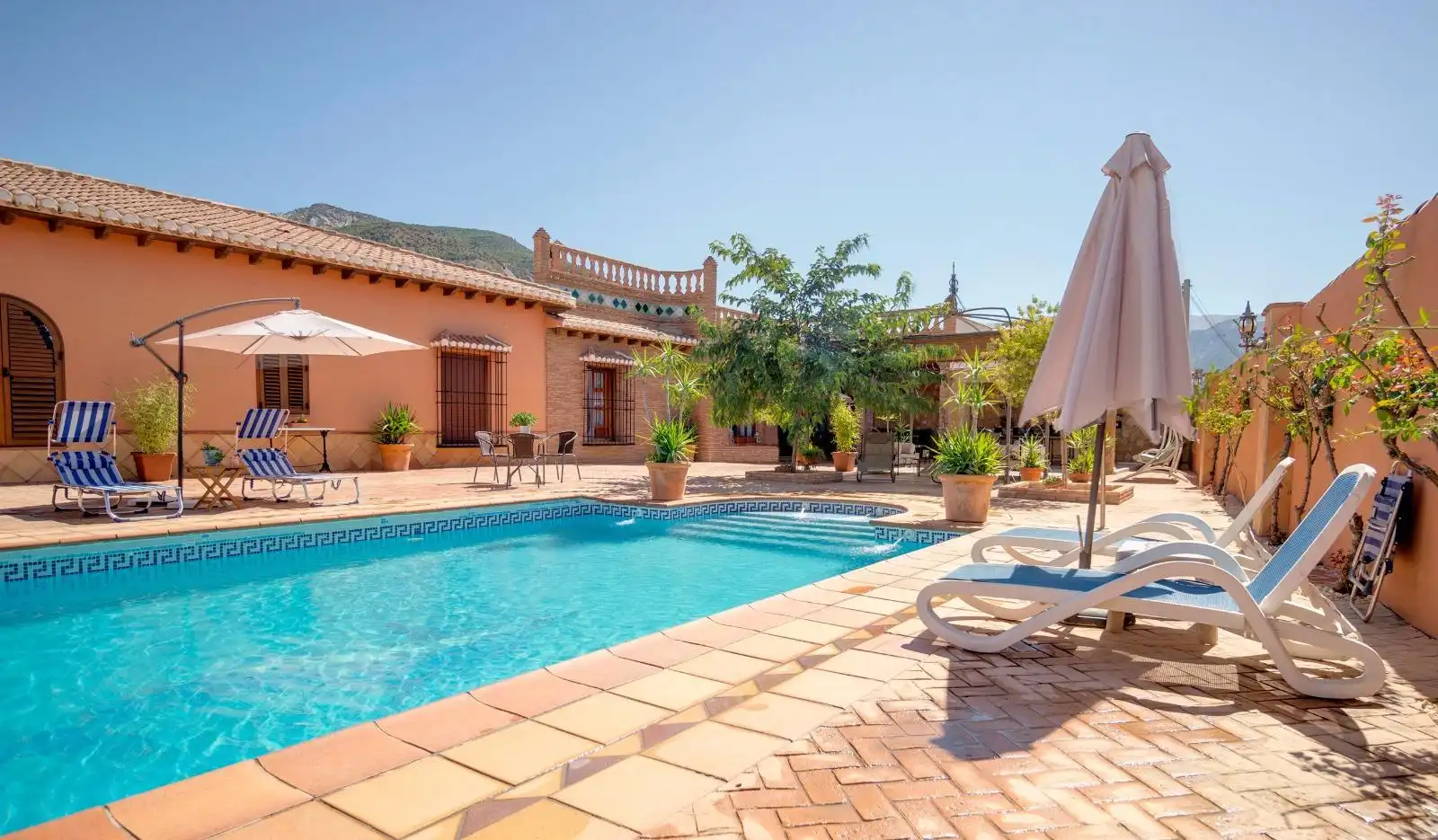 Piscina de Casa o chalet de alquiler en Padul con Calefacción, Jardín privado y Terraza
