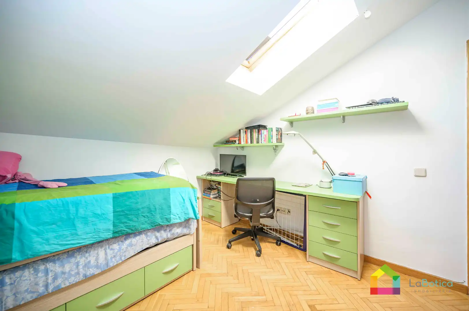 Bedroom of Flat for sale in Toledo  with Heating