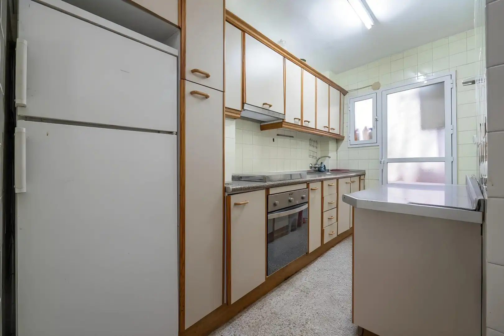 Cuina de Pis en venda en Granada amb Aire condicionat i Balcó