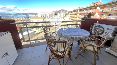 PORT ROSES  Acogedor apartamento de dos dormitorios con terraza, vistas al mar y parking exterior opcional, imatge 2