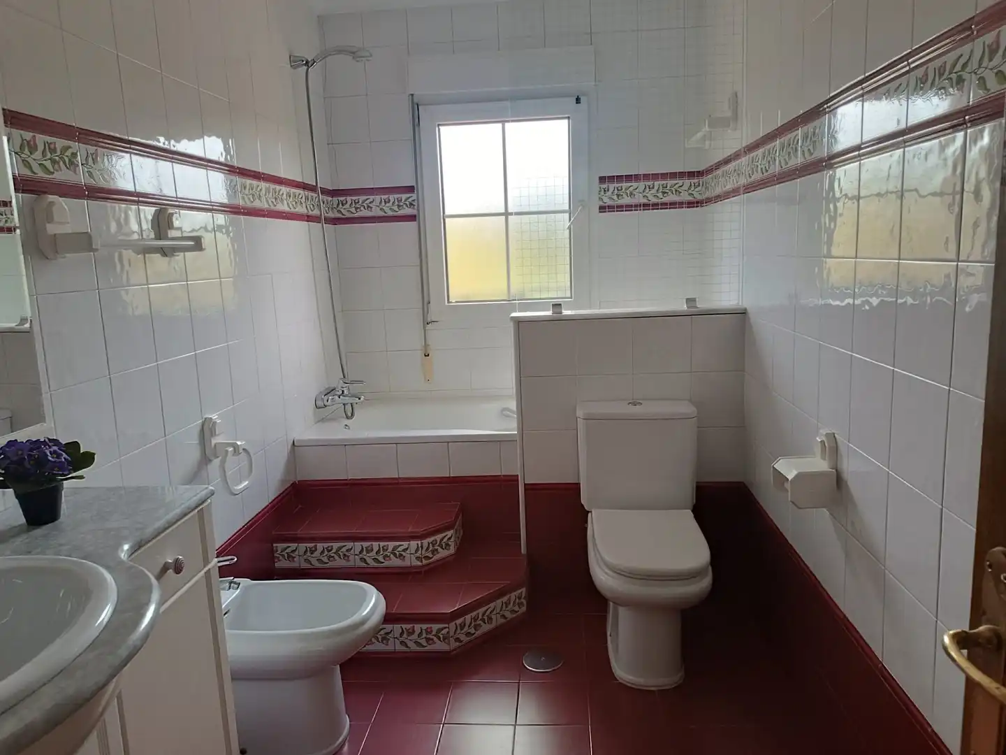 Baño de Casa o chalet en venta en Castrillón con Calefacción, Jardín privado y Parquet