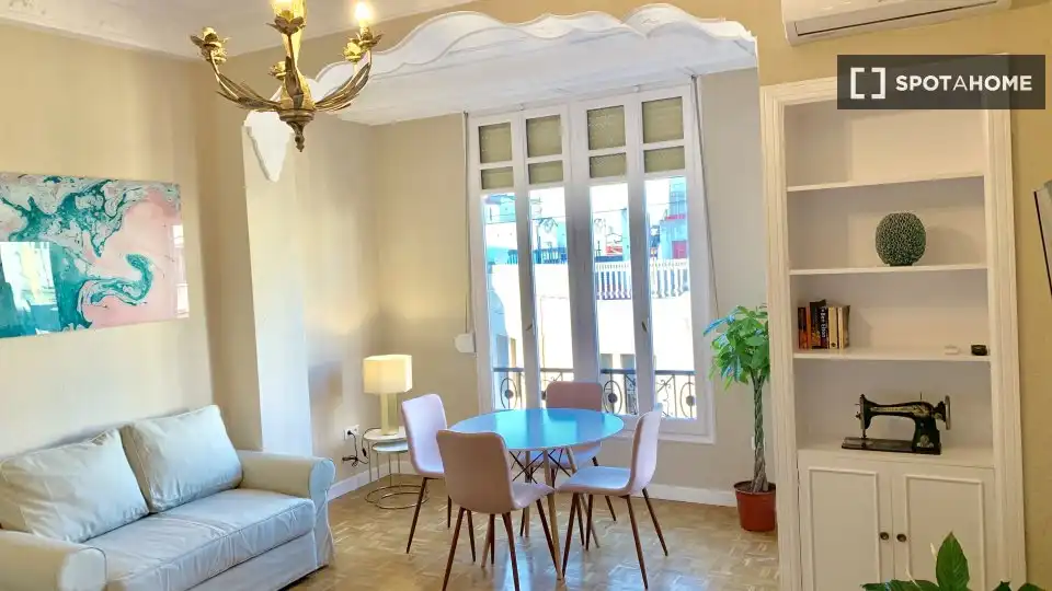 Sala de estar de Piso de alquiler en Valencia con Aire acondicionado, Calefacción y Amueblado