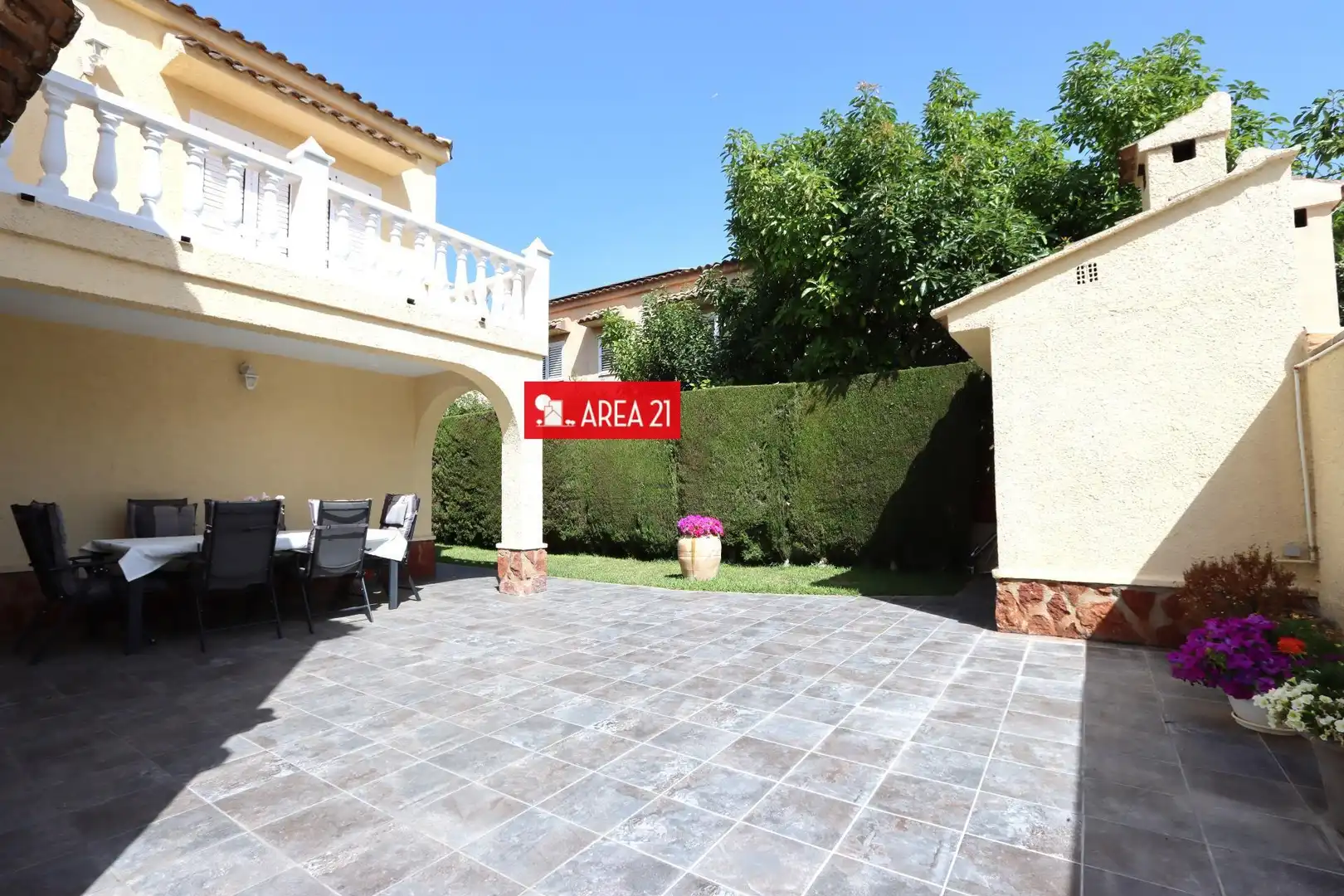 Garden of Houses for sale in La Pobla de Vallbona  with Heating, Terrace and Storage room
