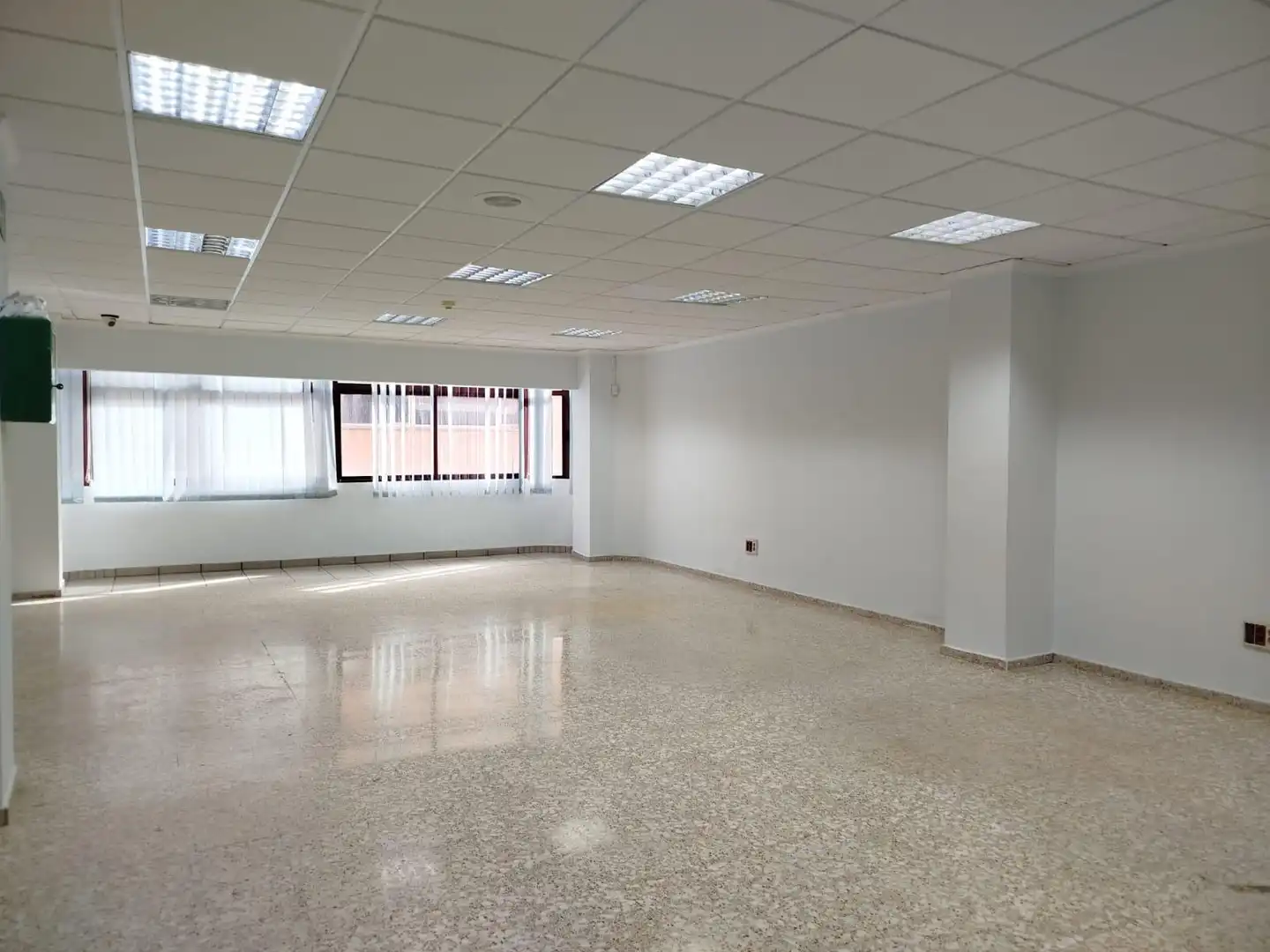 Office for rent in Las Palmas de Gran Canaria  with Air Conditioner