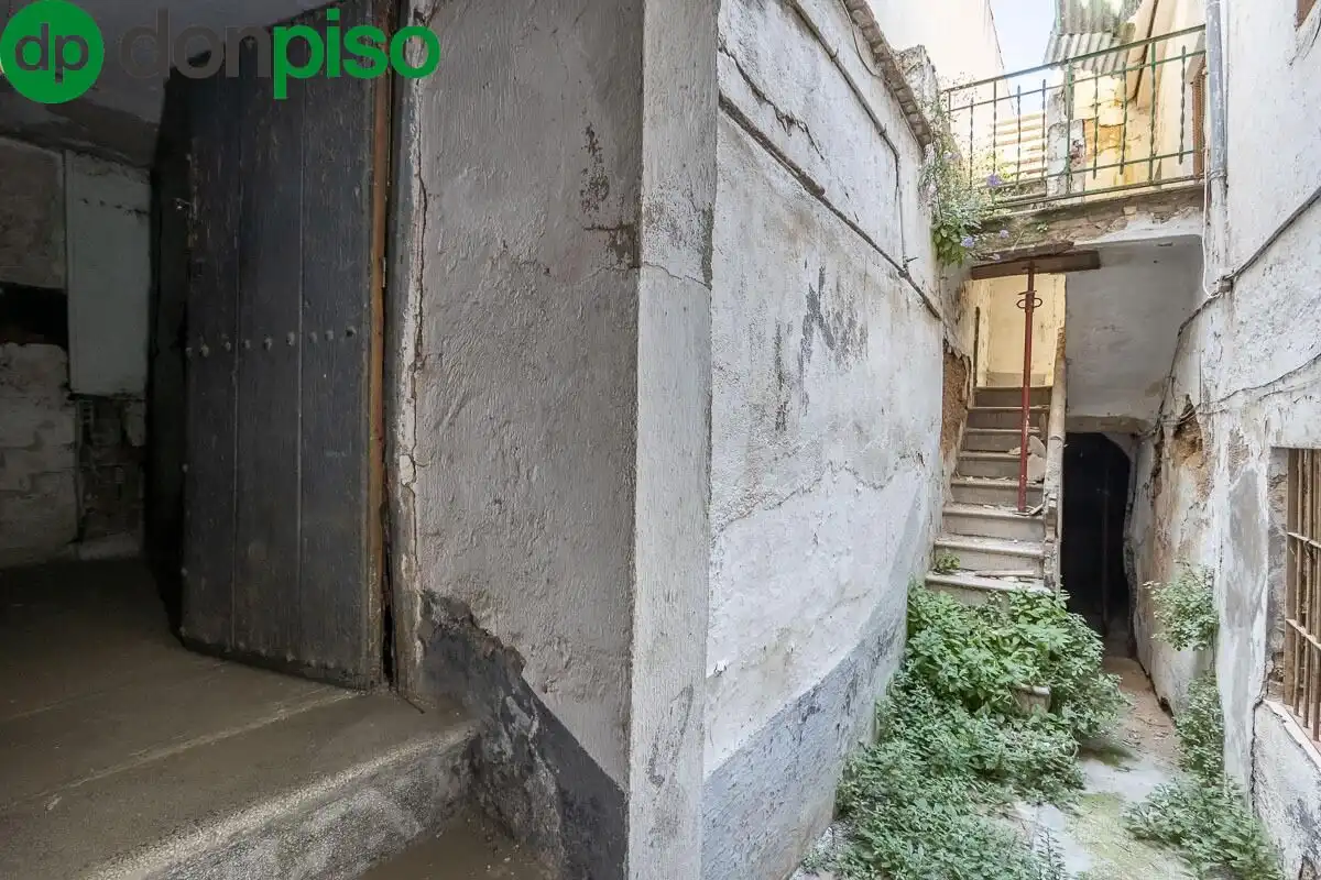 Houses for sale in Granada  with Terrace and Balcony