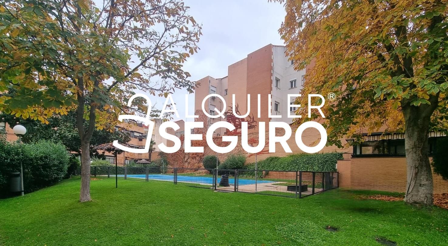 Exterior view of Flat to rent in Majadahonda  with Heating, Terrace and Storage room