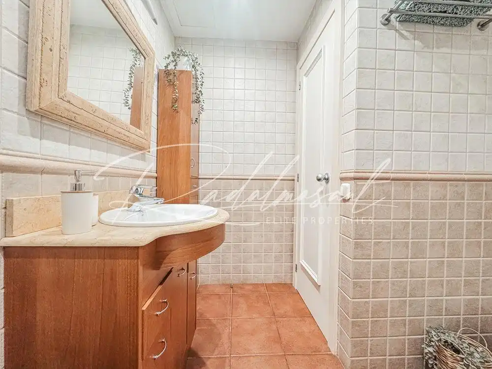 Baño de Piso en venta en Salou con Calefacción, Terraza y Amueblado