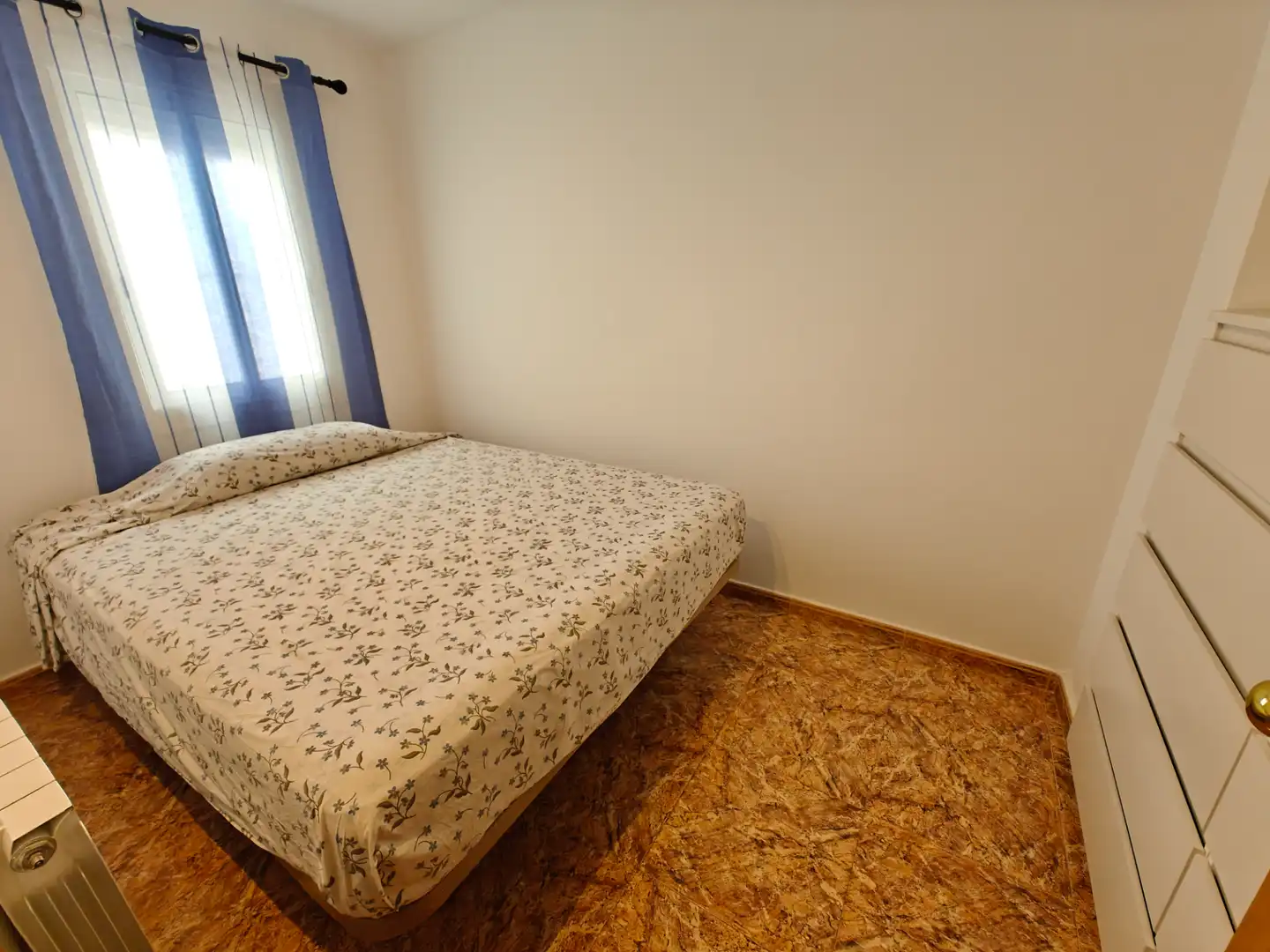 Habitación de Casa adosada en venta en Premià de Mar con Aire acondicionado, Calefacción y Piscina comunitaria