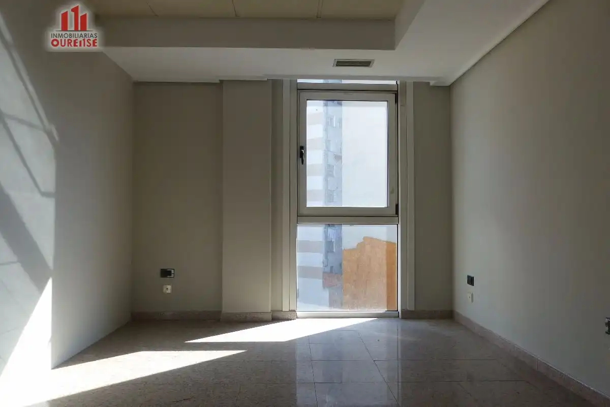 Office for rent in Ourense Capital   with Air Conditioner and Heating