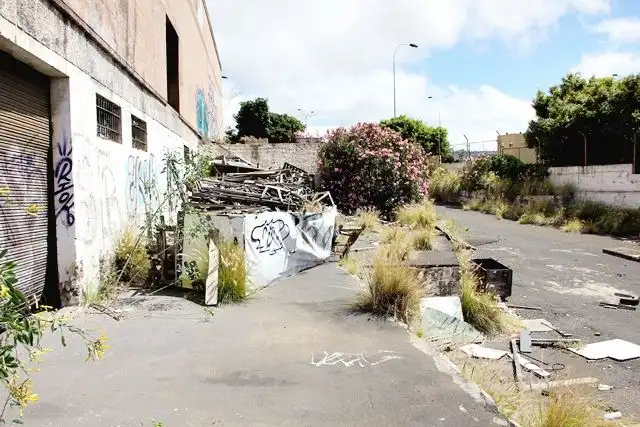 Außenansicht von Fabrikhallen zur Miete in San Cristóbal de la Laguna