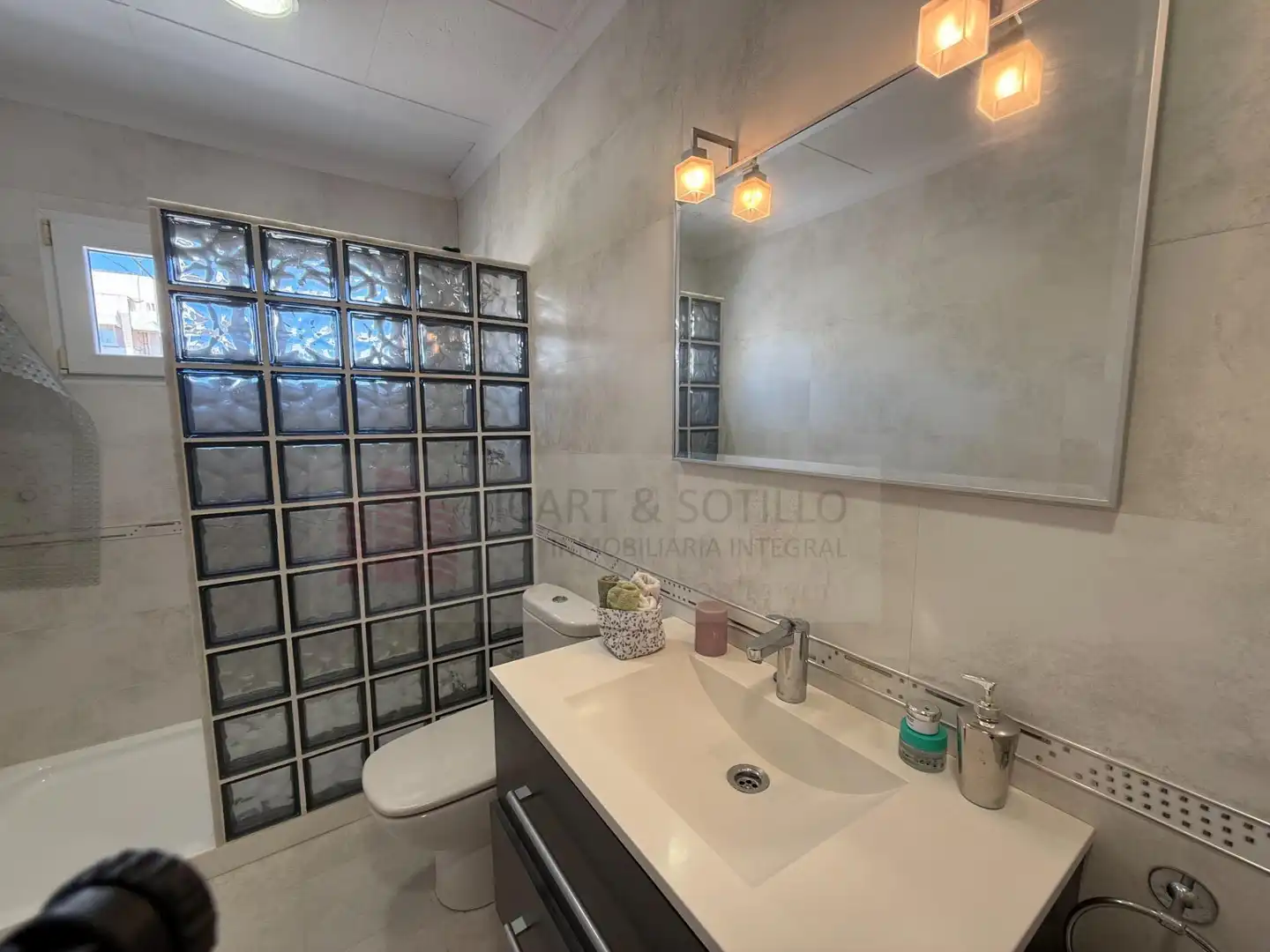Bathroom of Flat for rent in Vinaròs  with Heating, Terrace and Furnished