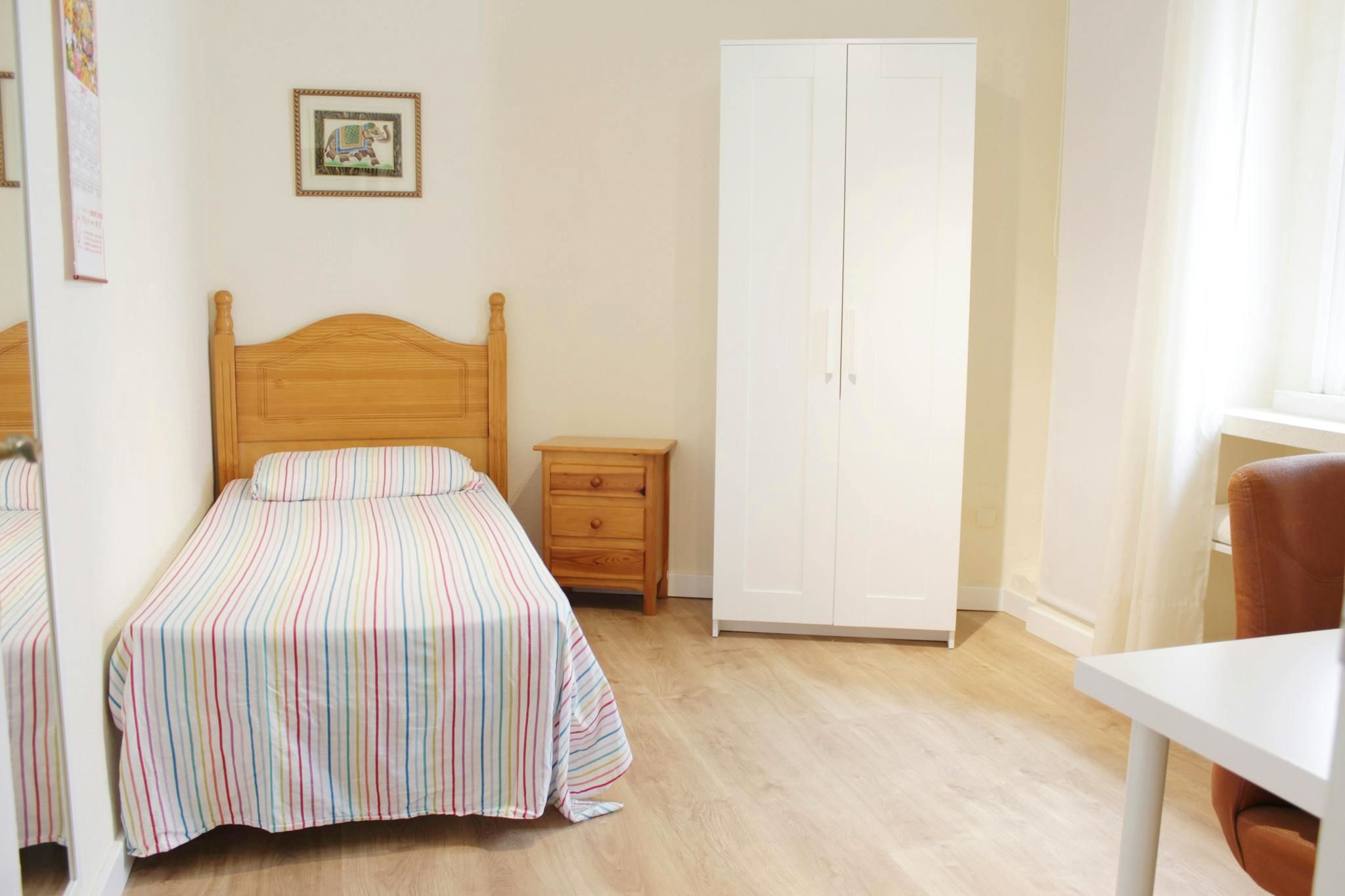 Bedroom of Flat to share in  Sevilla Capital  with Furnished, Washing machine and TV