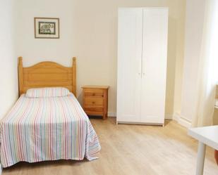 Bedroom of Flat to share in  Sevilla Capital  with Furnished, Washing machine and TV