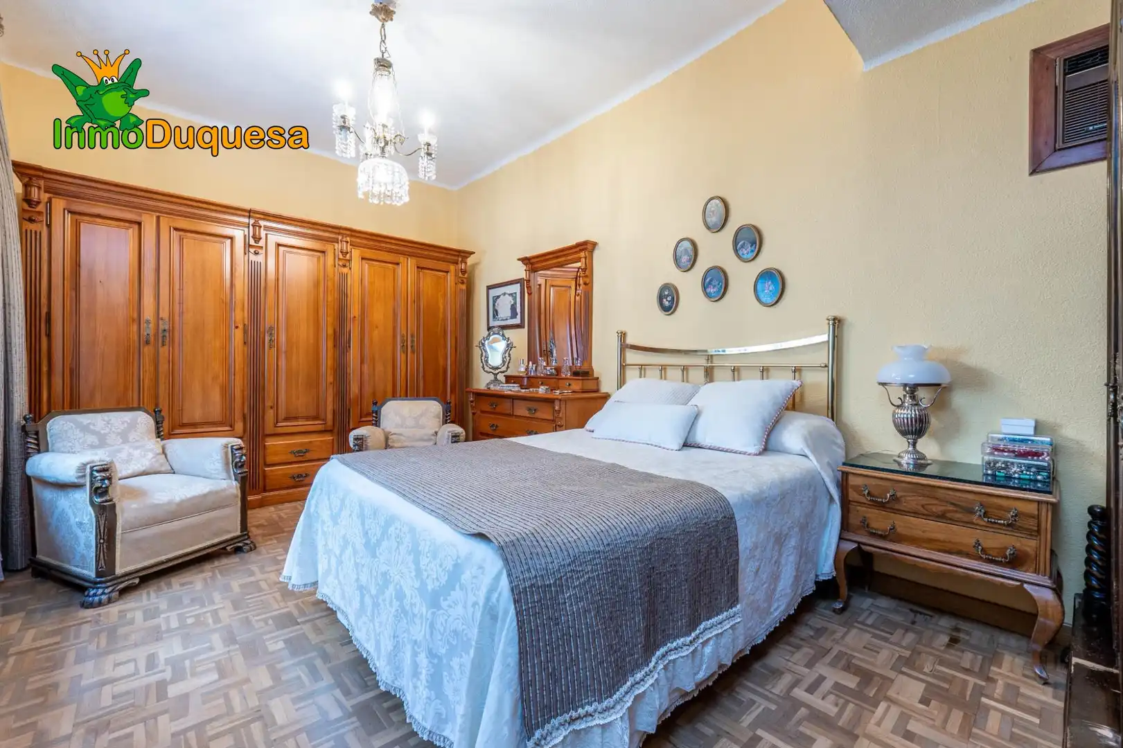 Dormitori de Àtic en venda en Granada amb Parquet, Terrassa i Traster