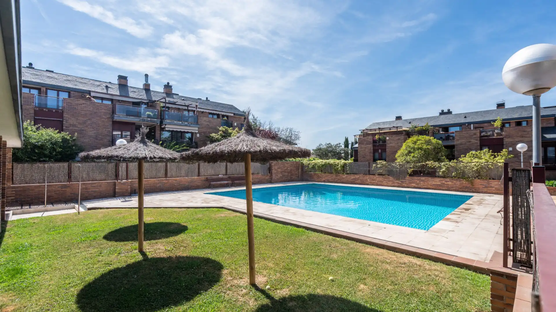 Swimming pool of Flat for sale in Las Rozas de Madrid  with Air Conditioner, Heating and Terrace
