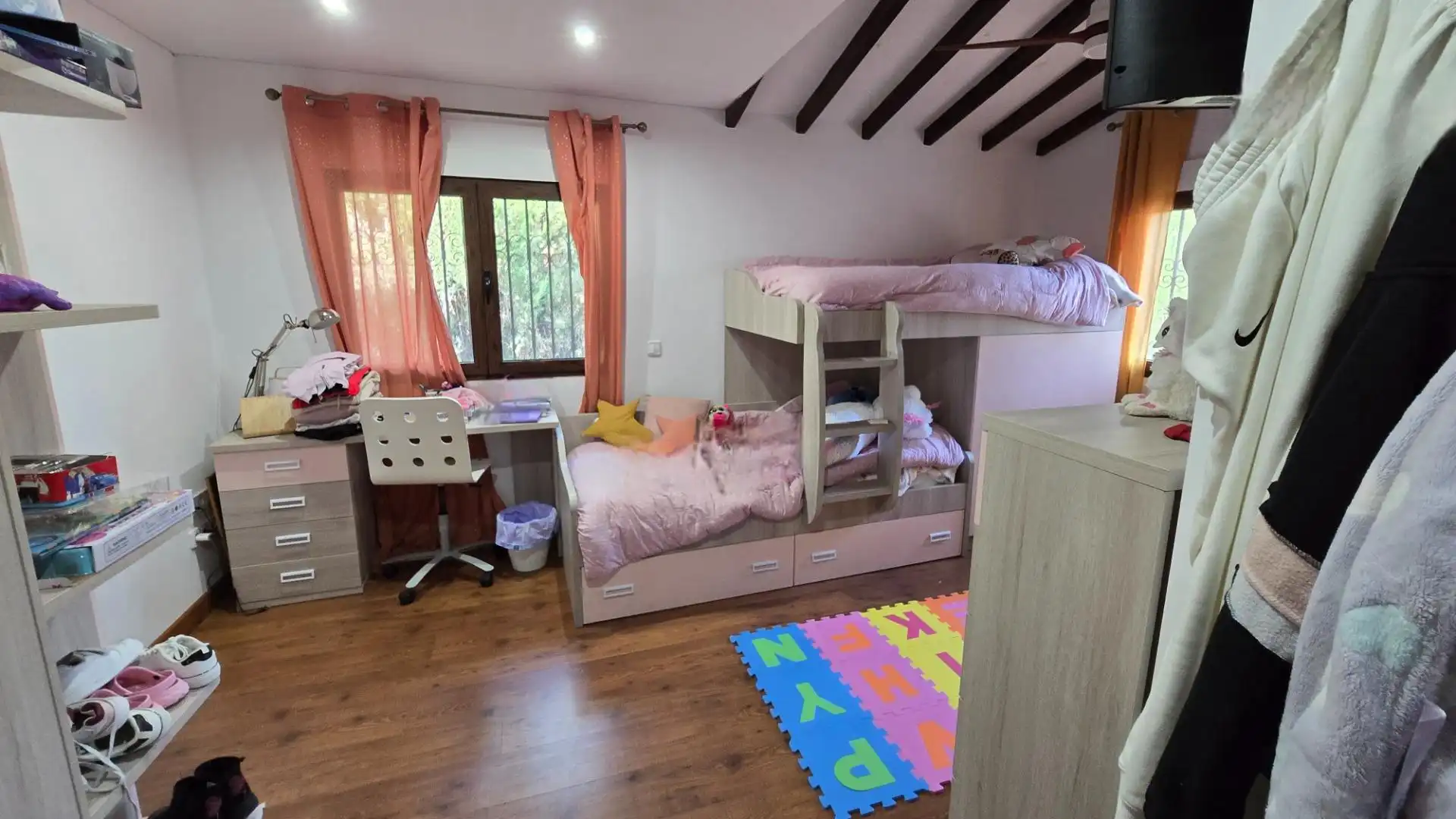 Bedroom of Houses for sale in Elche / Elx  with Air Conditioner, Private garden and Terrace