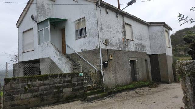 Casa-chalet en Venta en PEDRAZAS en Chandrexa de Queixa