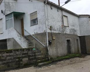 Vista exterior de Casa o xalet en venda en Chandrexa de Queixa amb Terrassa