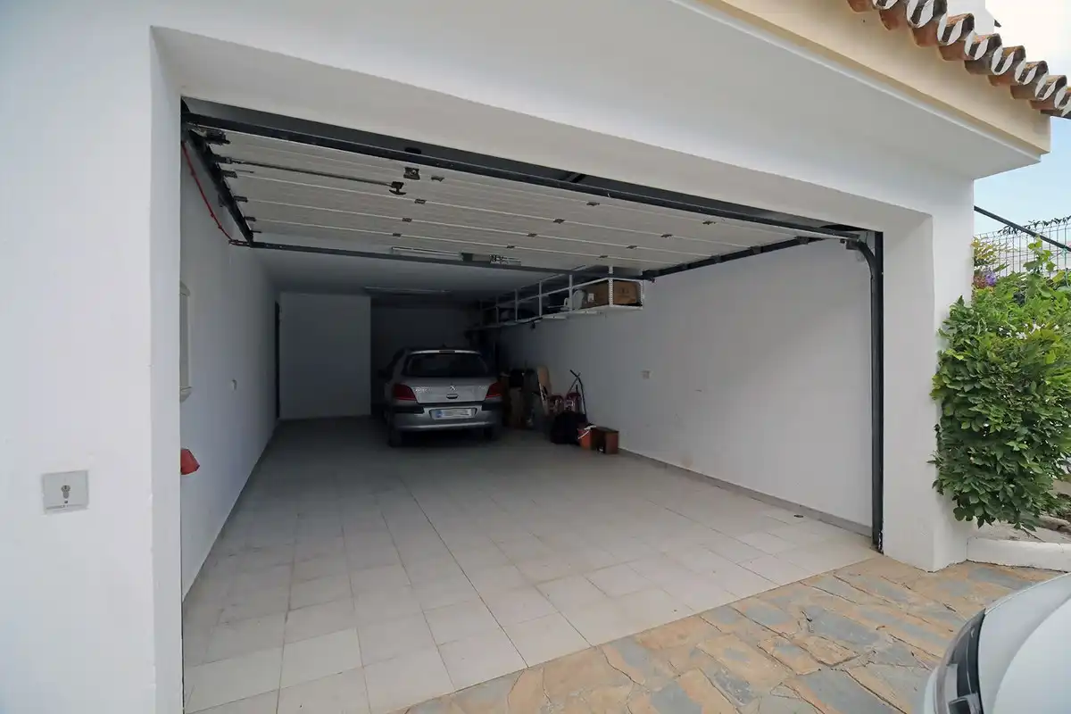 House with pool for sale in Estepona Pueblo, imagen 6