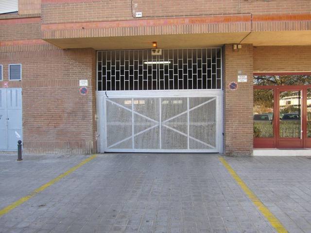 Garaje en Alquiler en Carrer del Serpis, 80 en Ciutat Jardí