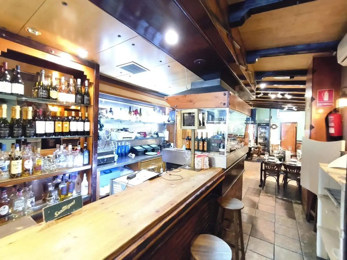 Business premises for transfer in Eixample, imagen 3