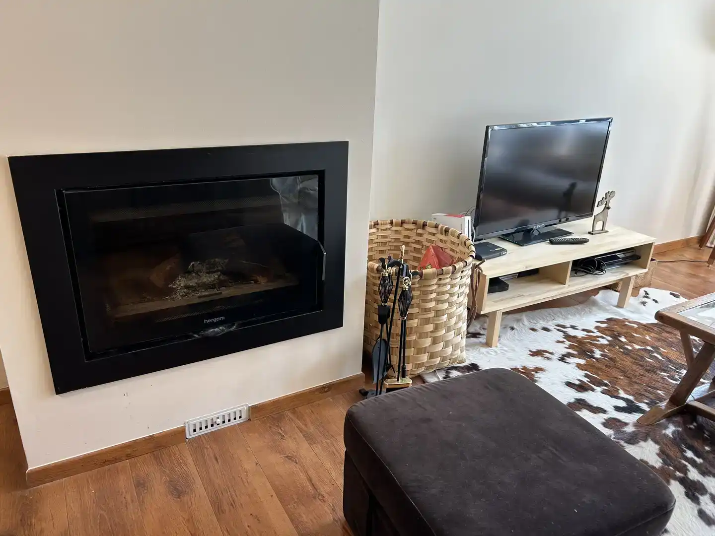 Sala de estar de Casa o chalet en venta en Hermandad de Campoo de Suso con Jardín privado, Parquet y Trastero
