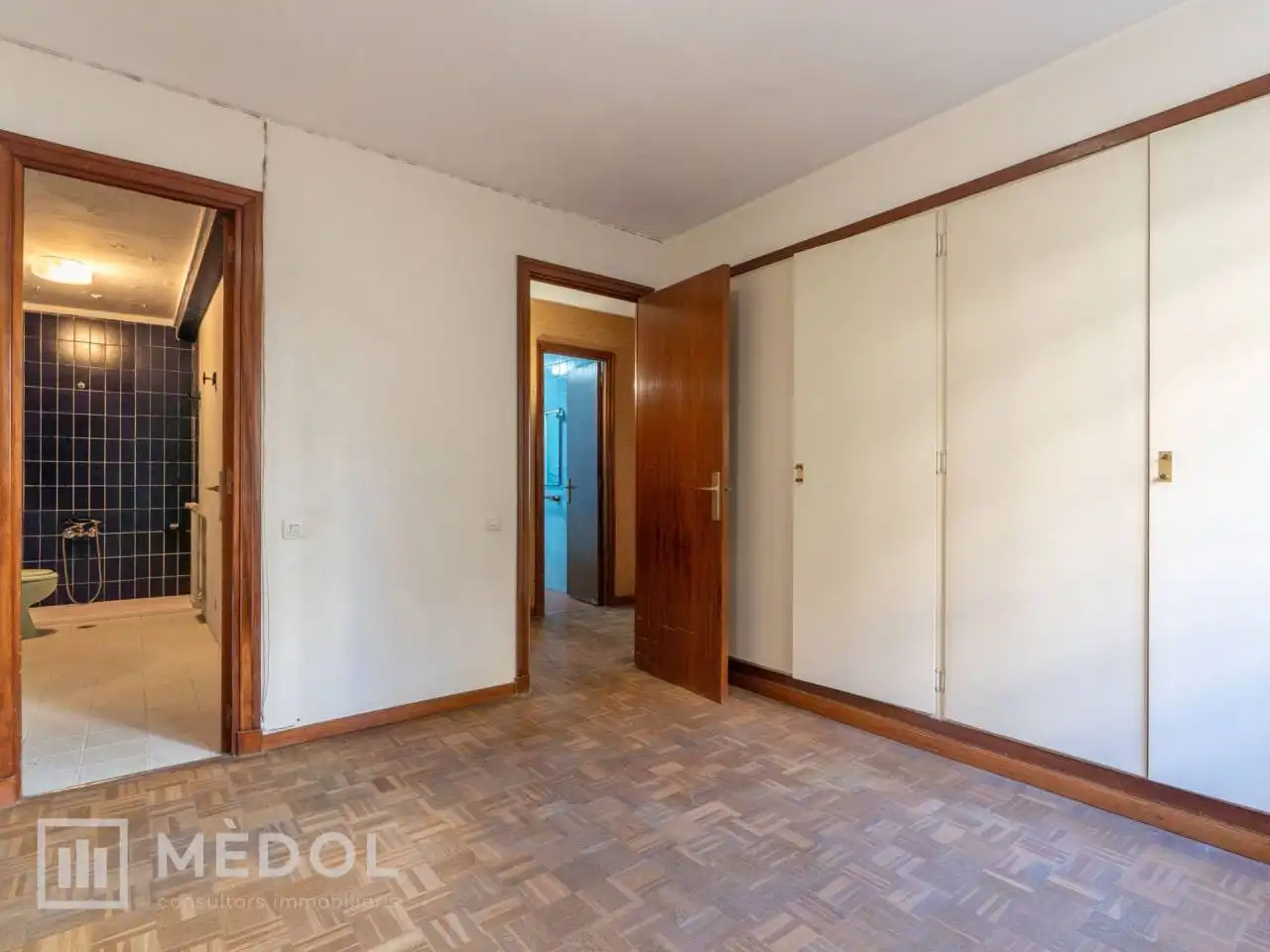 Dormitori de Pis en venda en  Tarragona Capital amb Calefacció, Parquet i Balcó
