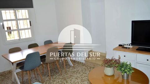 Foto 5 de Planta baixa en venda a Isaac Peral, Centro - La Costilla, Rota