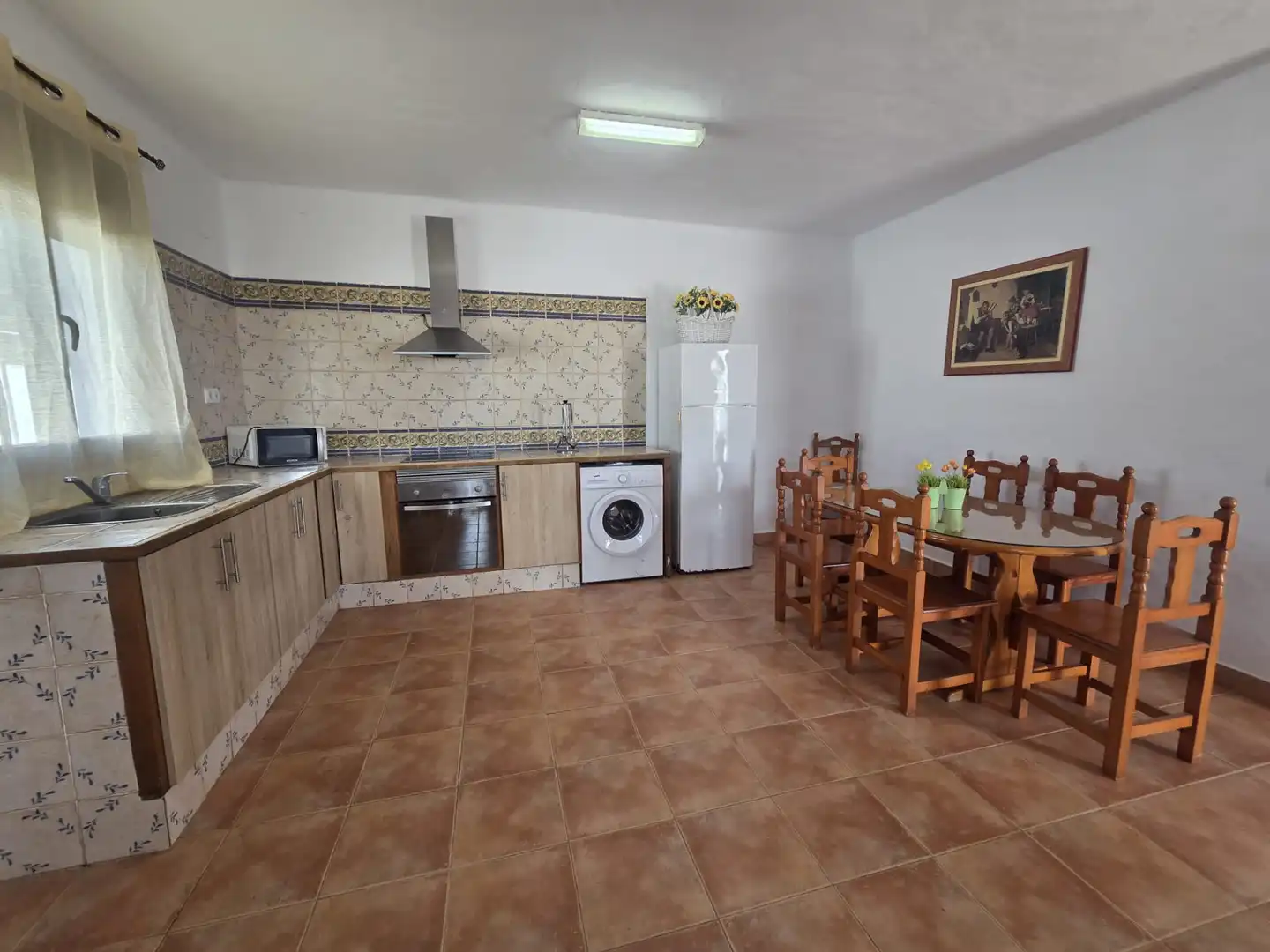 Cuina de Casa o xalet de lloguer en Conil de la Frontera amb Aire condicionat, Jardí privat i Piscina