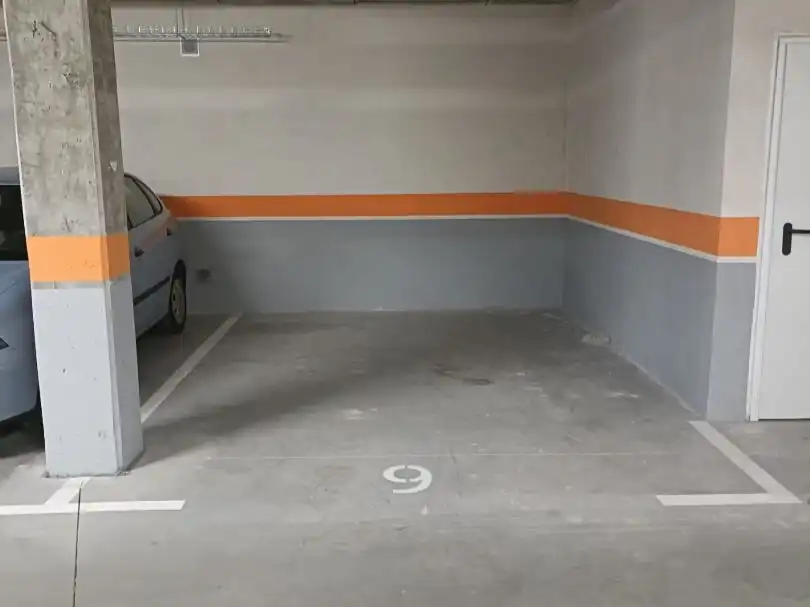 Parkplatz von Garage zum Verkauf in León Capital 