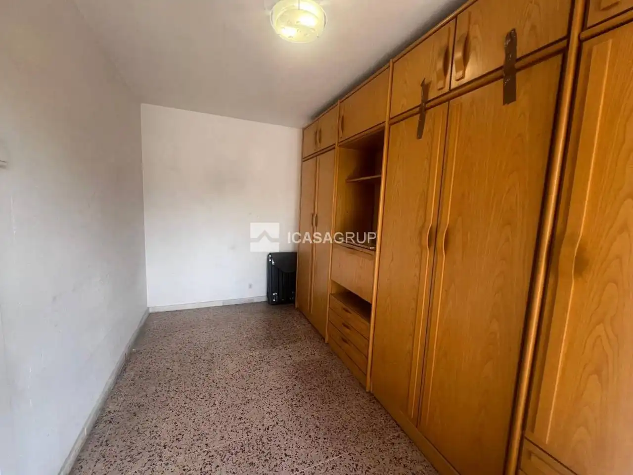 Wohnung zum Verkauf in Rubí mit Klimaanlage und Balkon