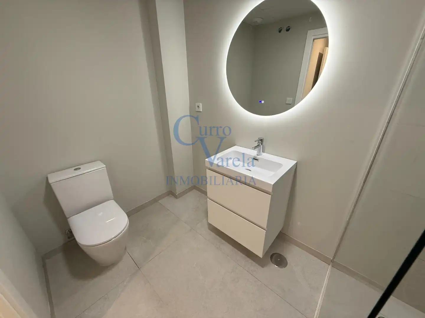 Baño de Piso de alquiler en Entrenúcleos